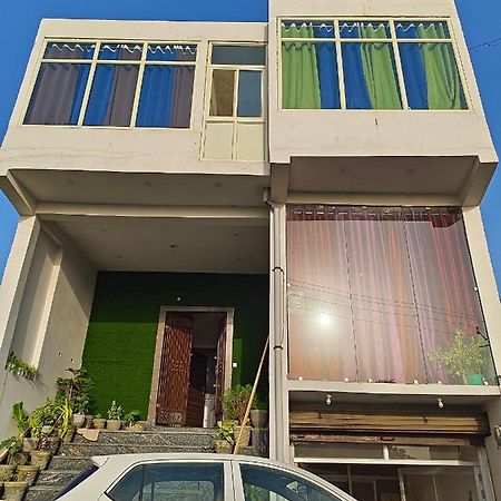 Ananya Hotel & Ayurveda Hwc Etāwah Exterior foto